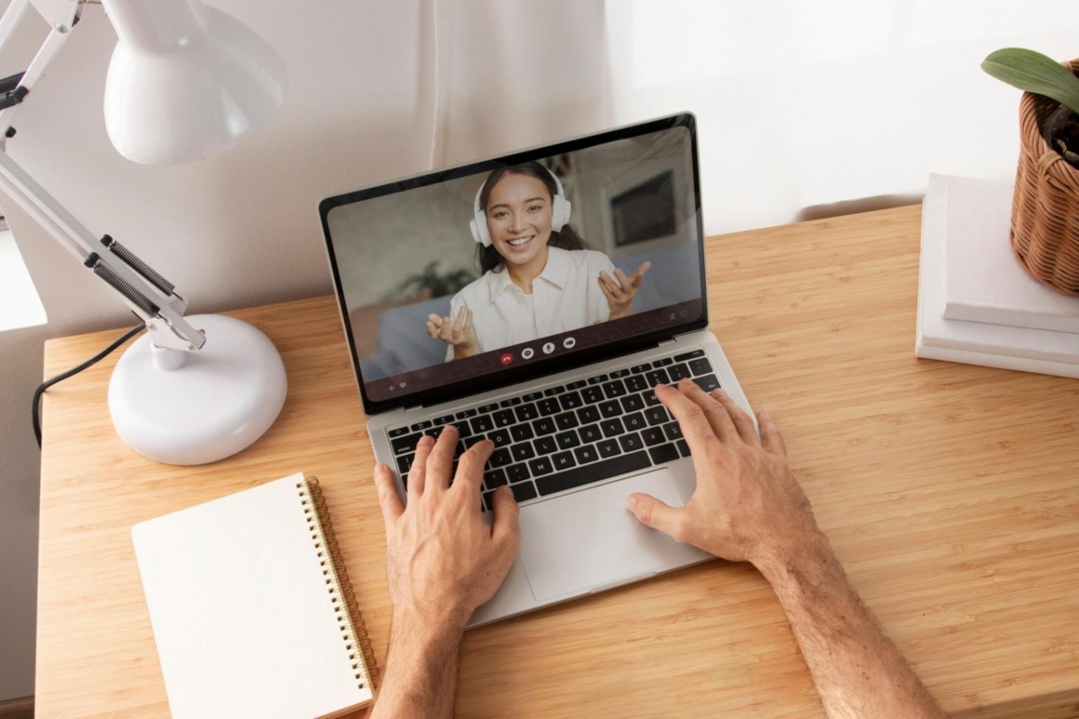 Environnement de formation moderne avec outils d'analyse financière